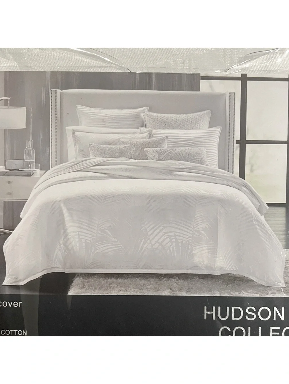 Hudson Park Palmetto Silk-Cotton Blend Queen Duvet Cover in White, NEW